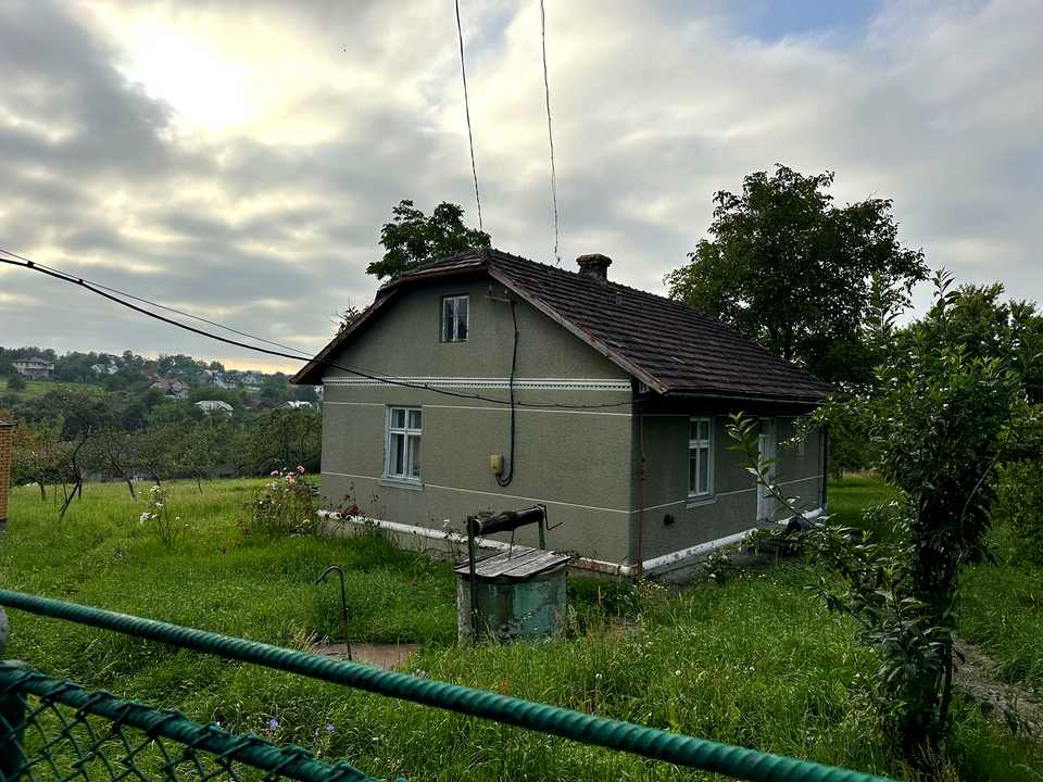 1877256328252935