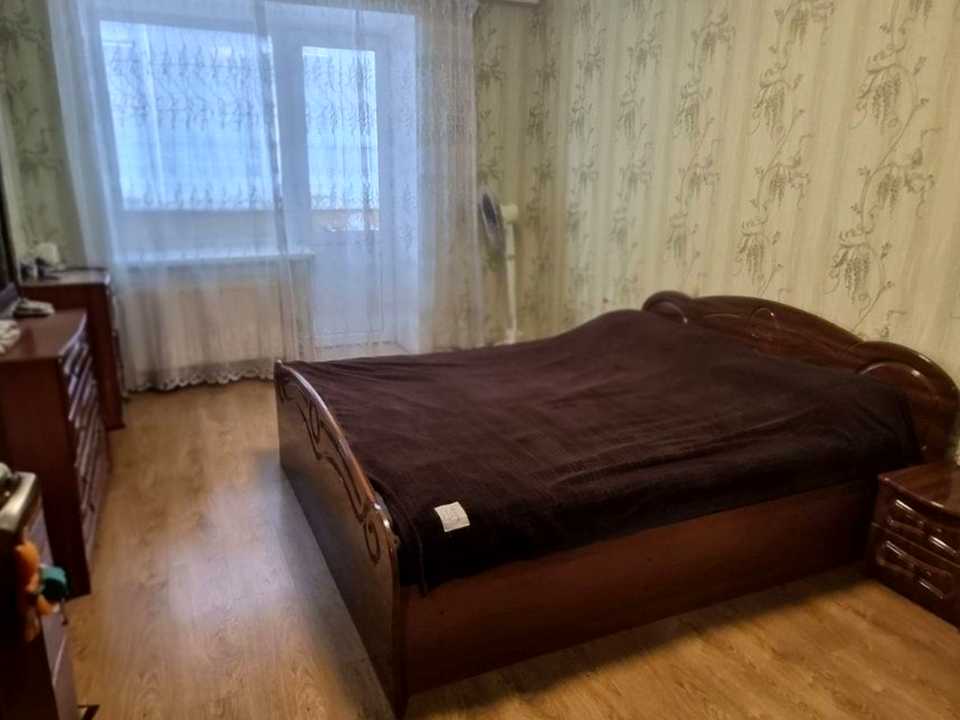 1877288850400457