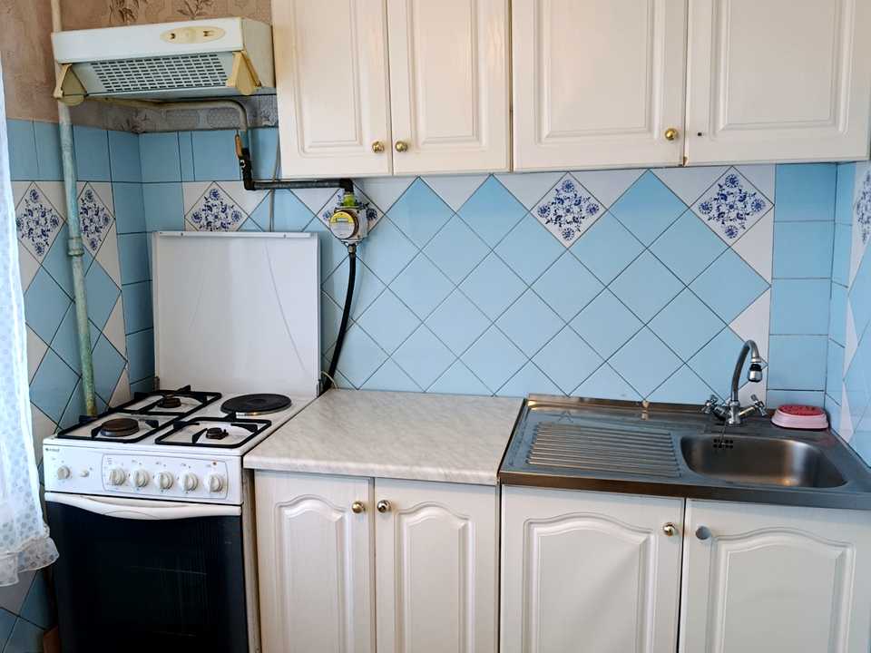 1877305843182284
