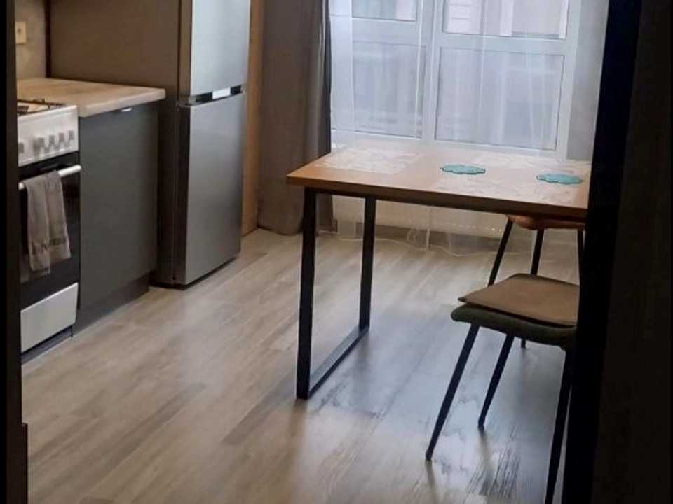 1877328932024760