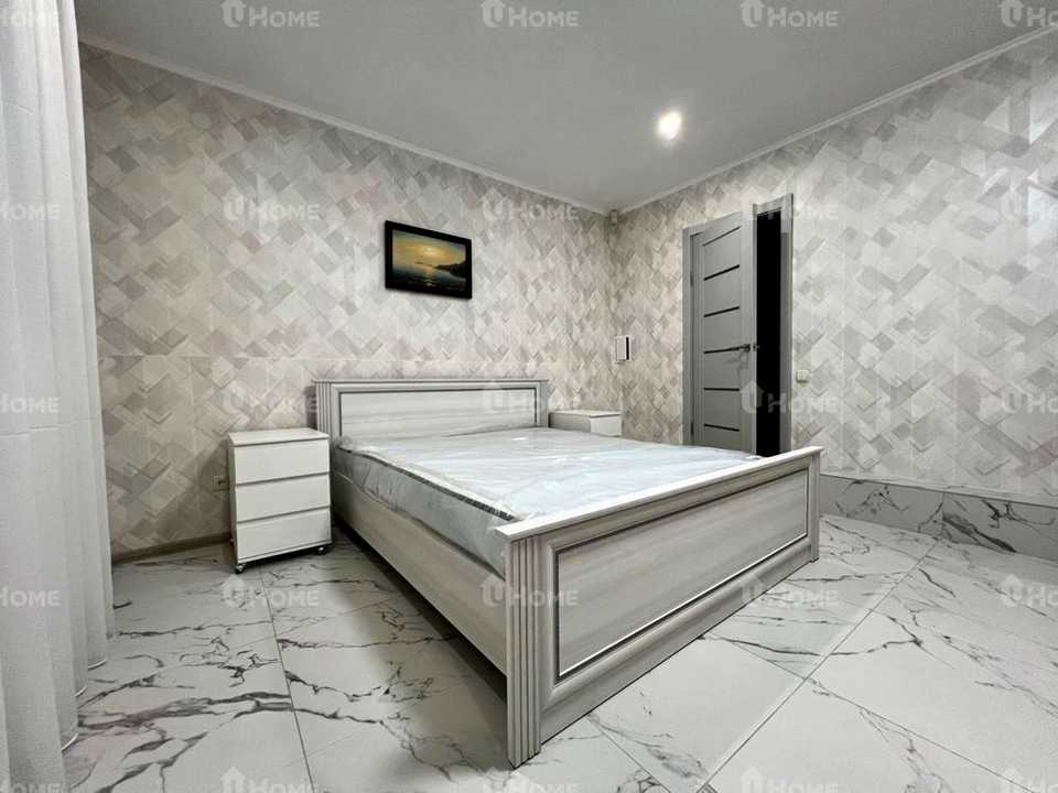1877378720020047