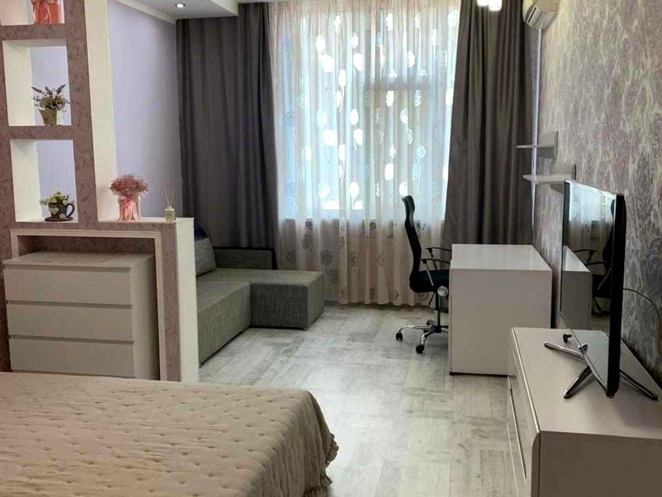 1877398756083211