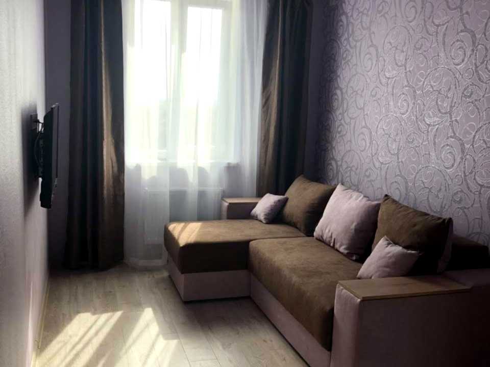 1877412111100241