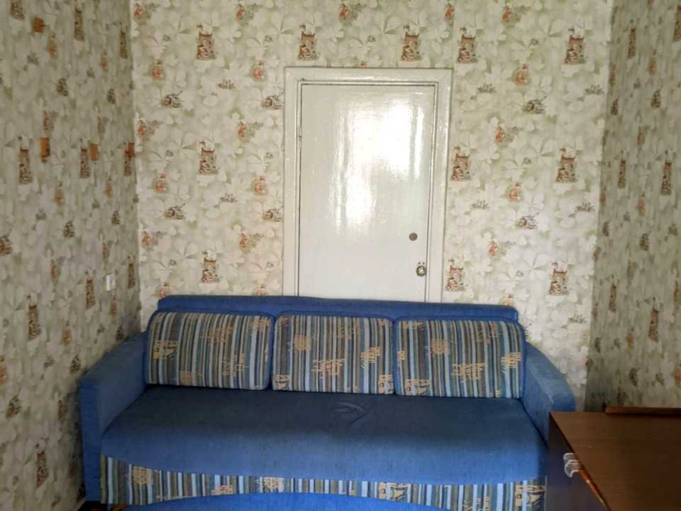 1877472023094653