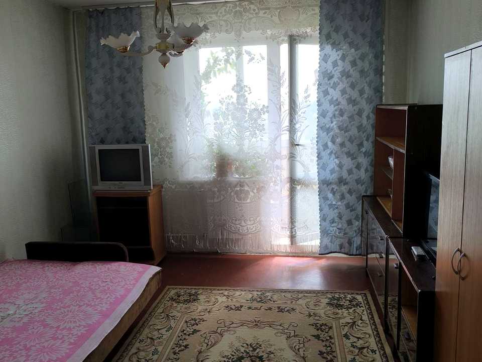 1877561850840907