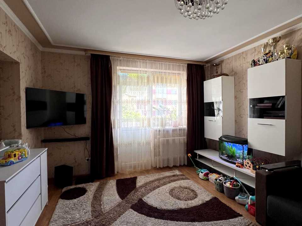 1877569329022784