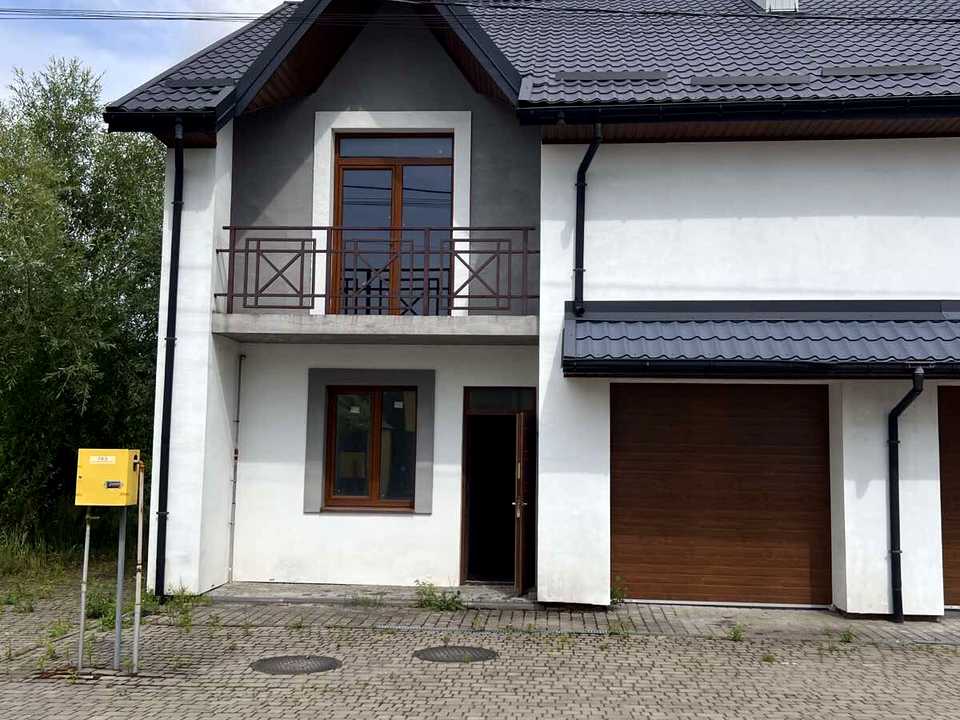 1877569607676861
