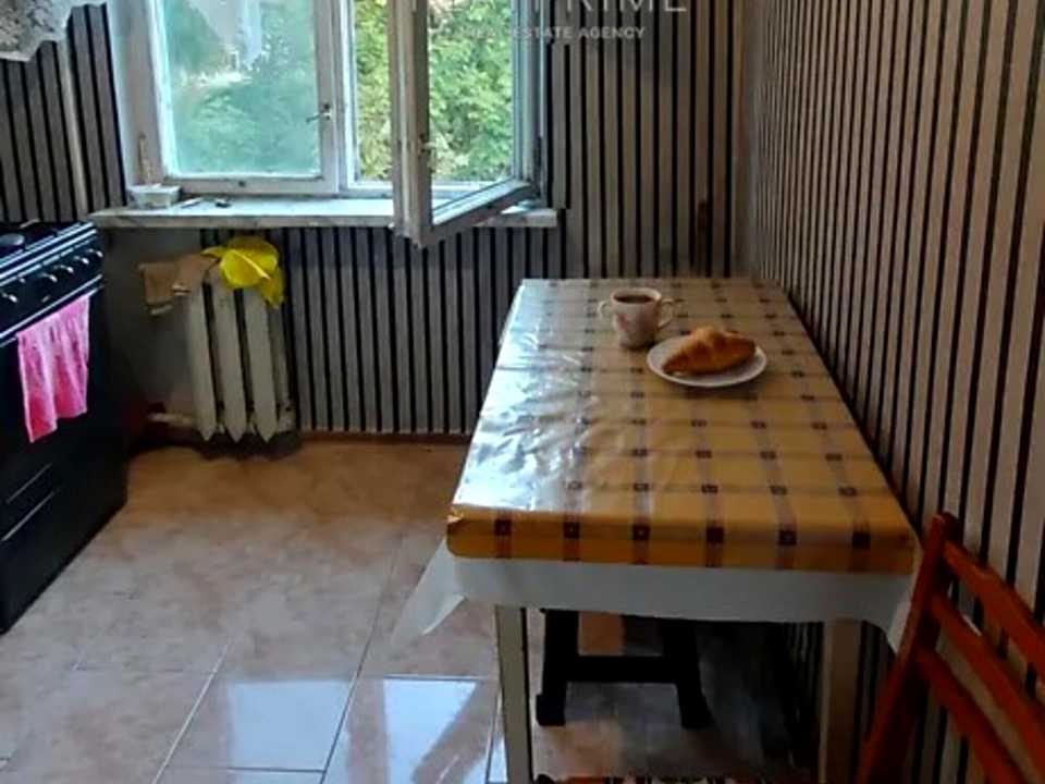 1877578418633137