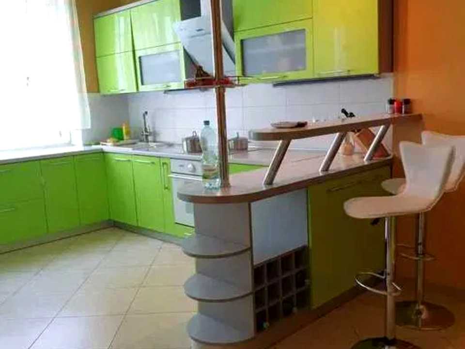 1877596757729770