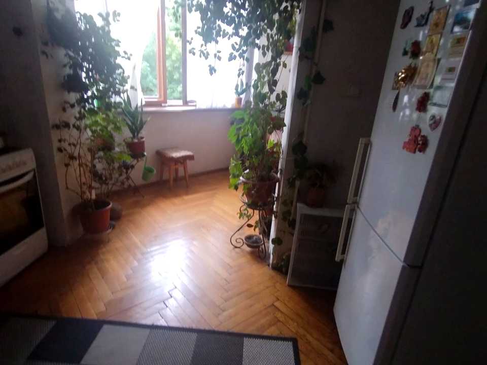 1877643049684682