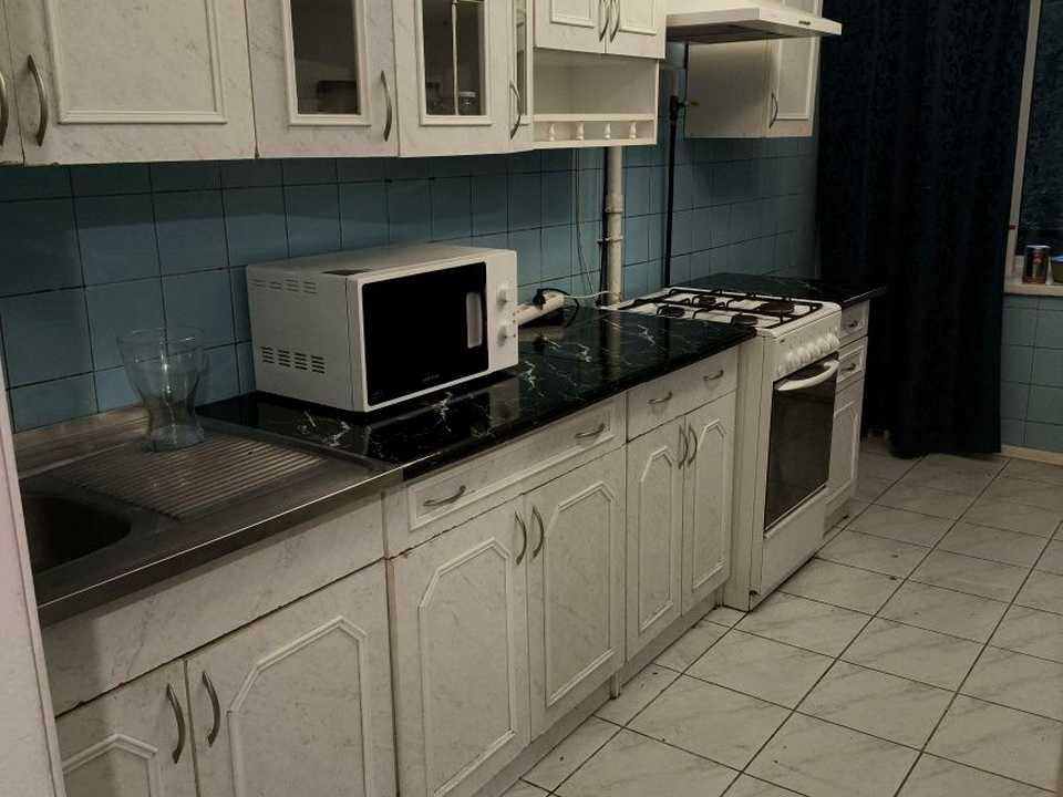 1877645039637808