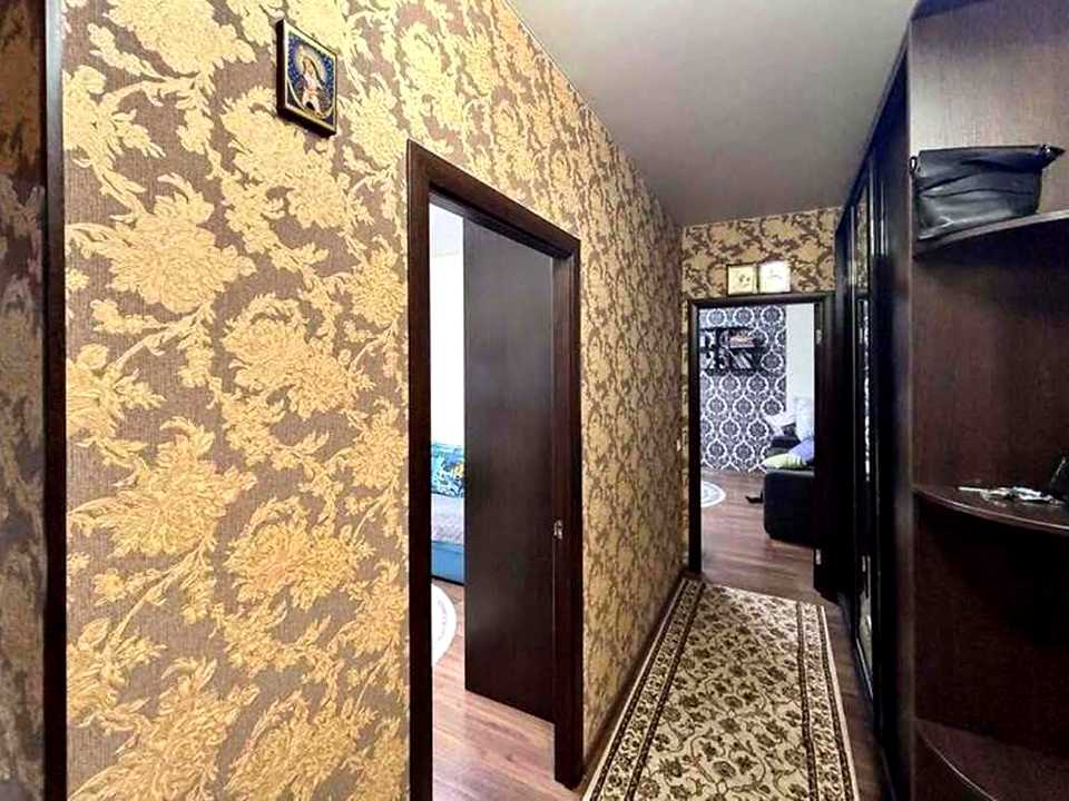 1877653836663859