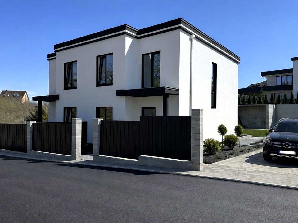 1877673250604428