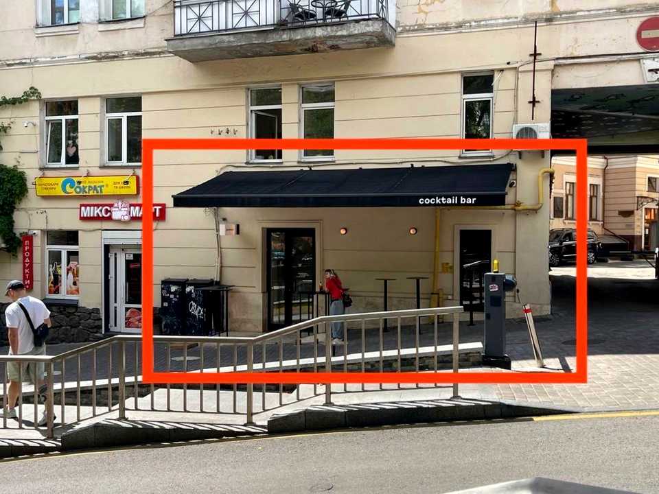 1877746402514358
