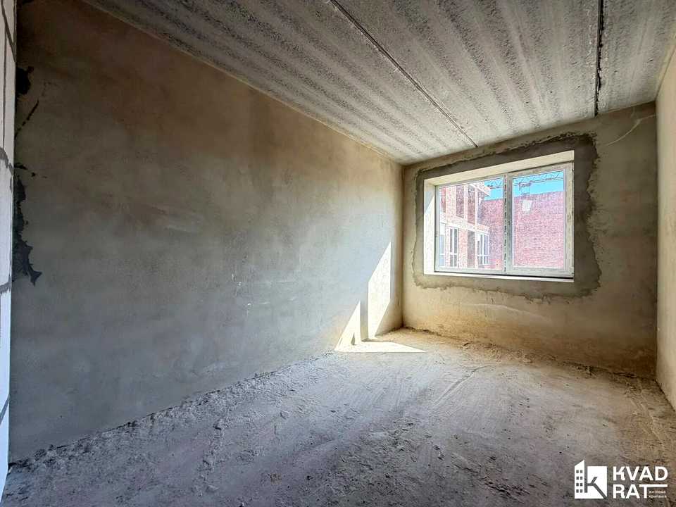 1877786070898342