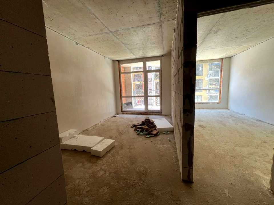 1877845240325785