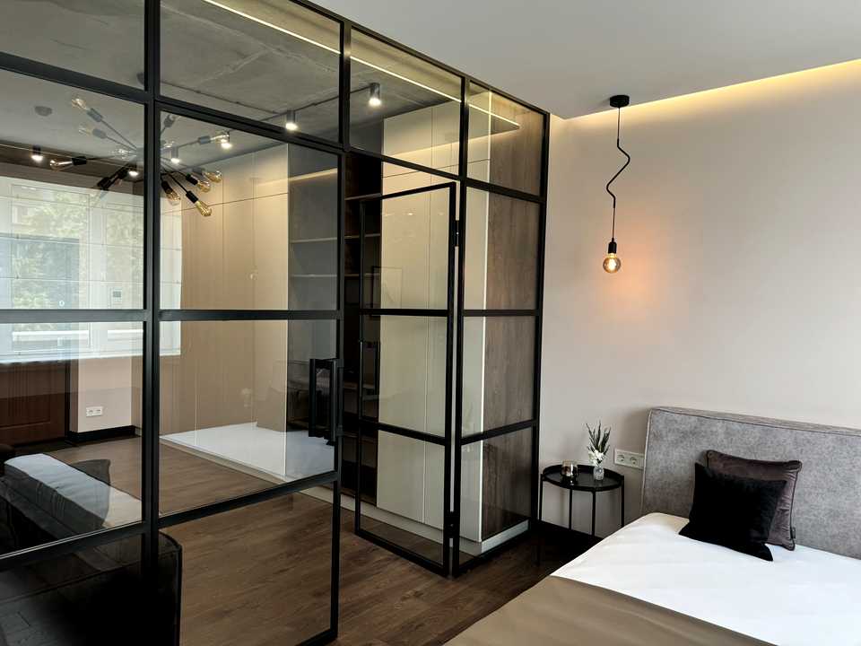 1877851946099183