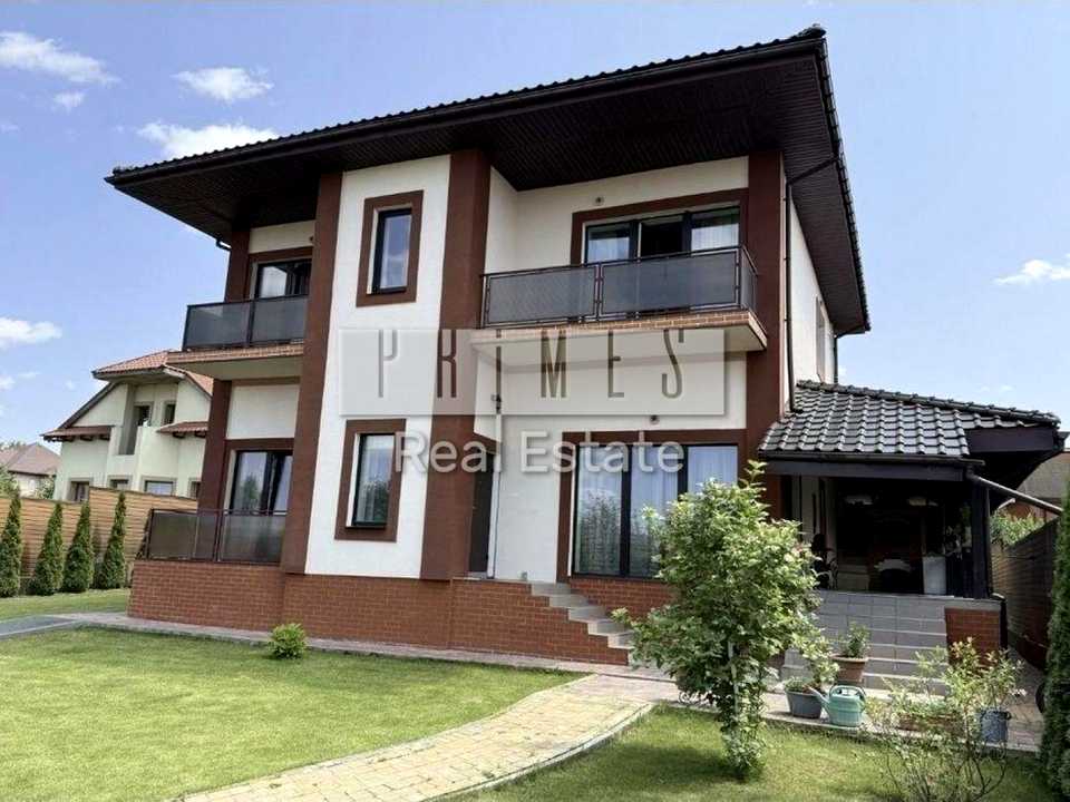 1877860443244911