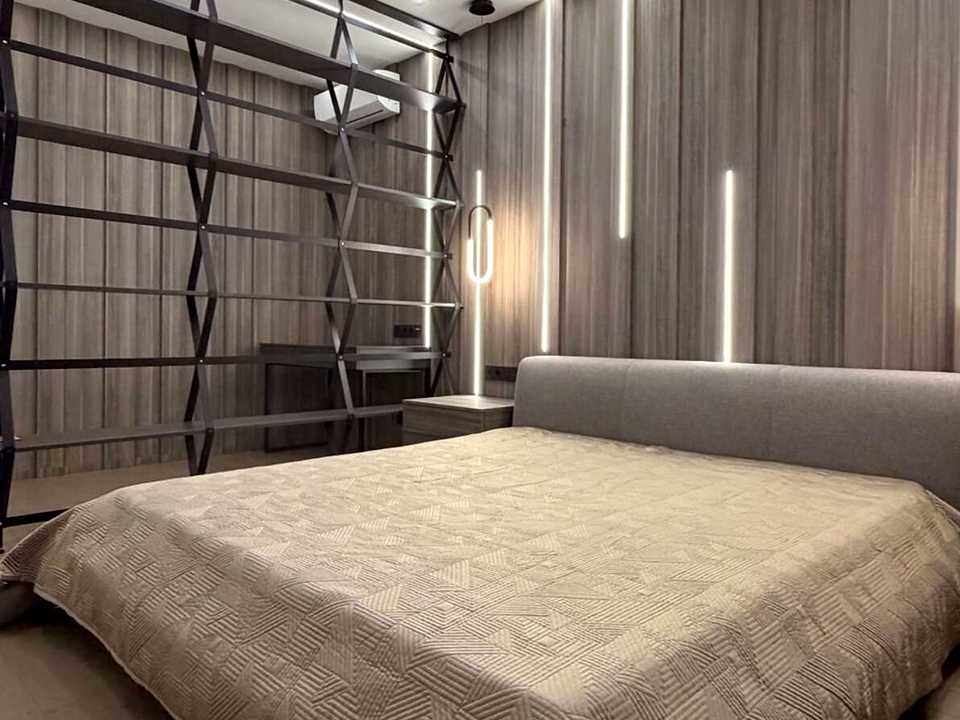 1877866035947183