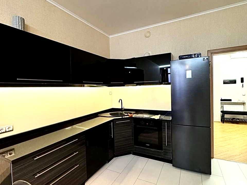 1877927544689006