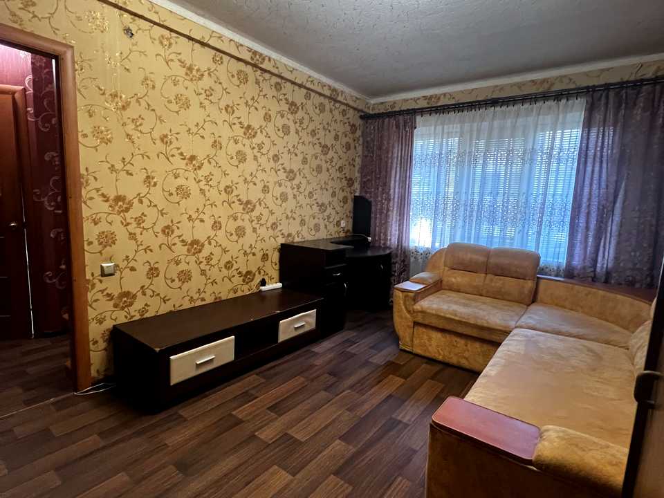 1877930325692179