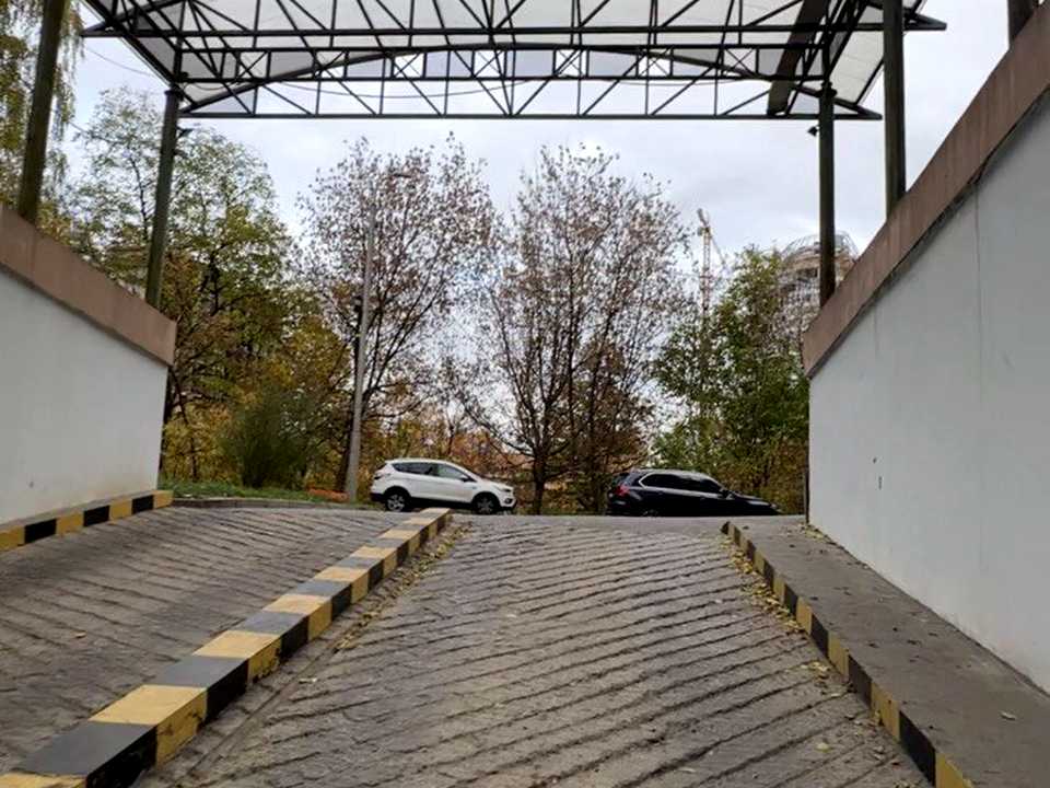 1877971185379265