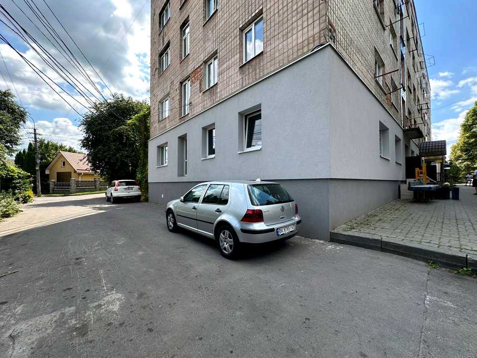 1878087762159747