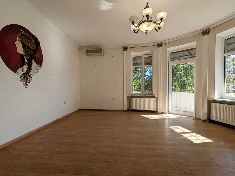 1878107844560102