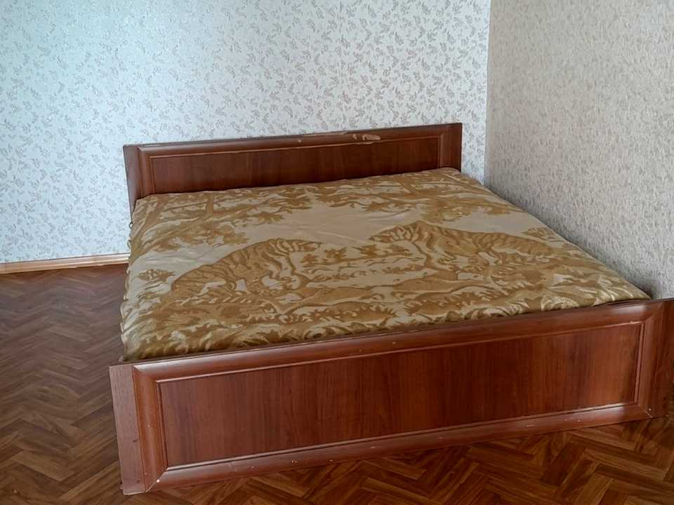 1878302265298381
