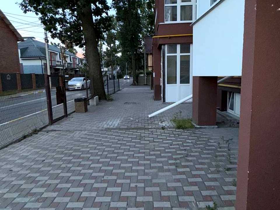 1878302731439370