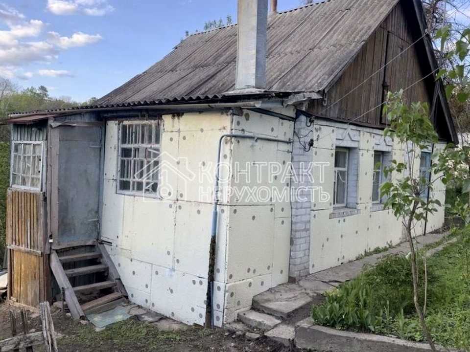 1878303341990878