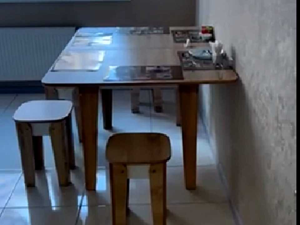 1878394799141558