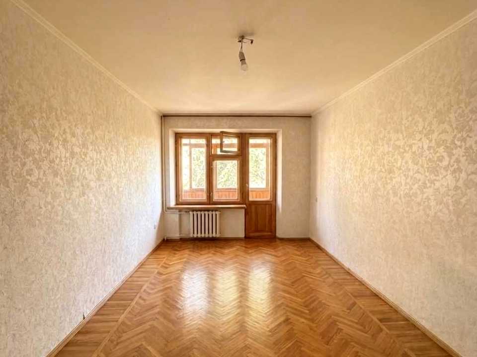 1878402353716658