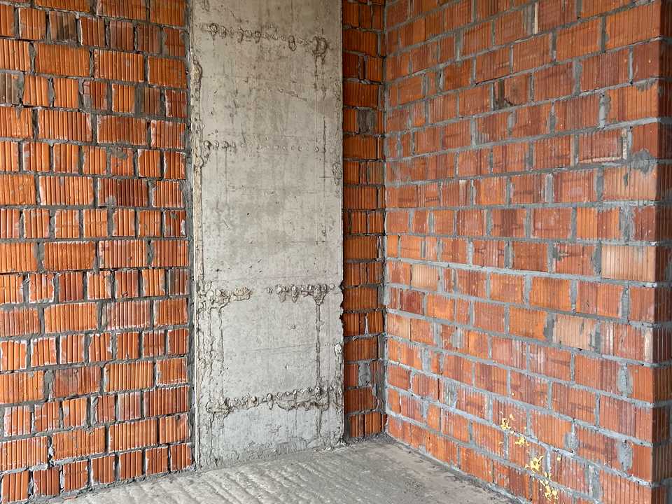 1878481650975981