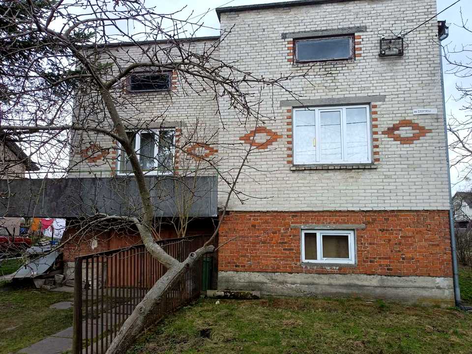 1878482063011519