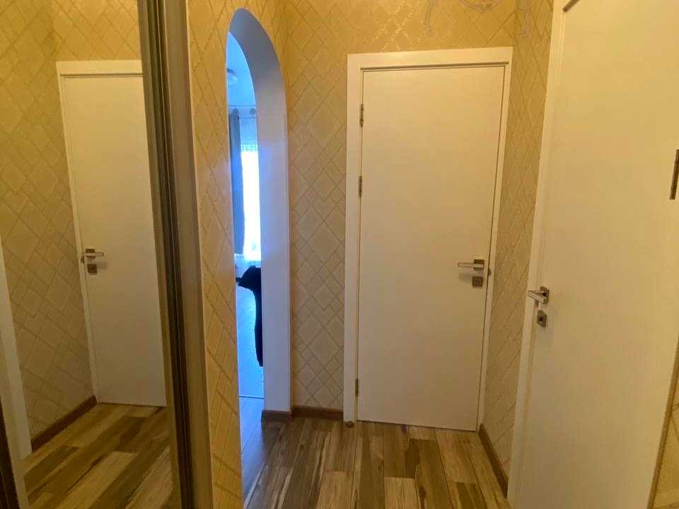 1878562056505663