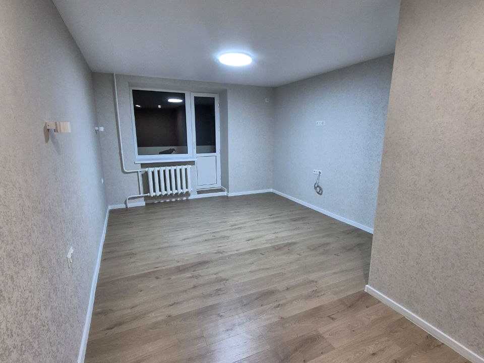 1878569194759843