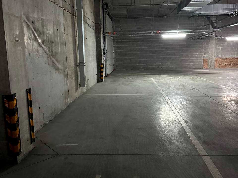 1878577035357063