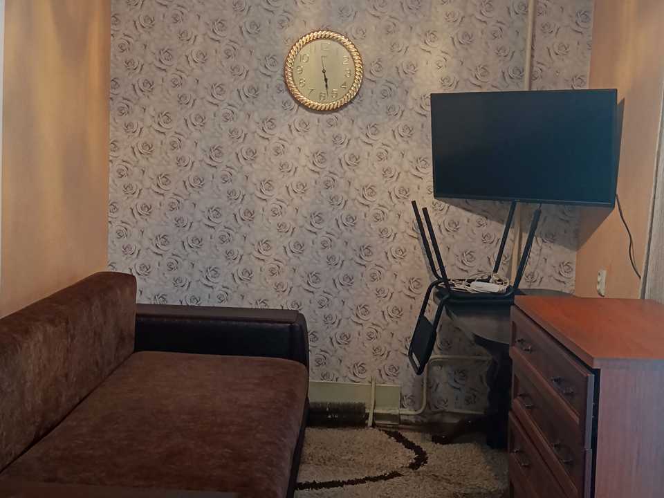 1878595332807477