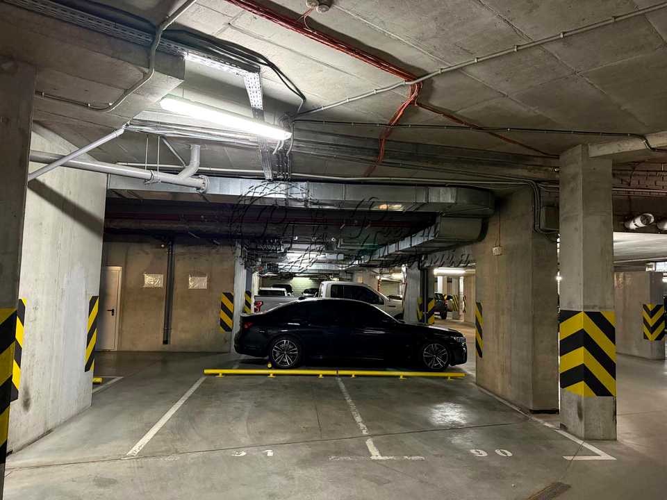 1878597153230749