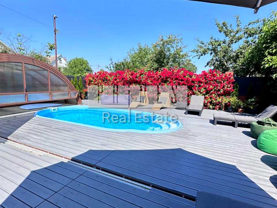 1878740577026727