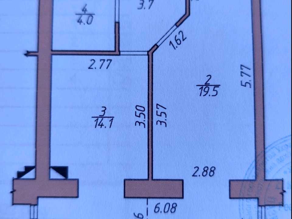 1878748621838933