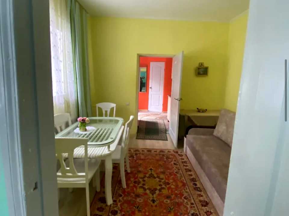 1878832478378986
