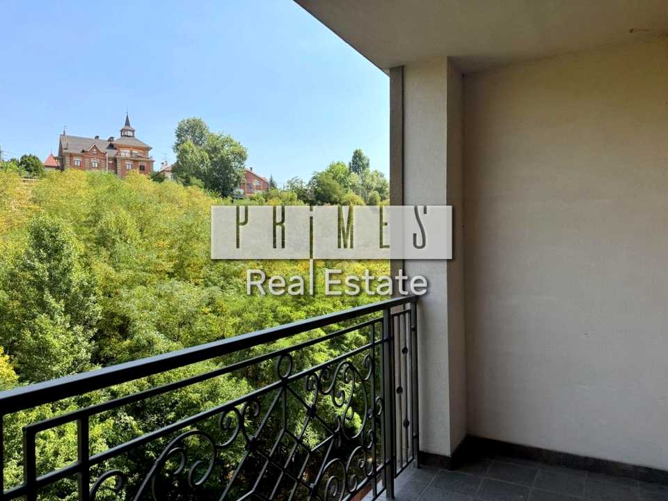 1878840729928184