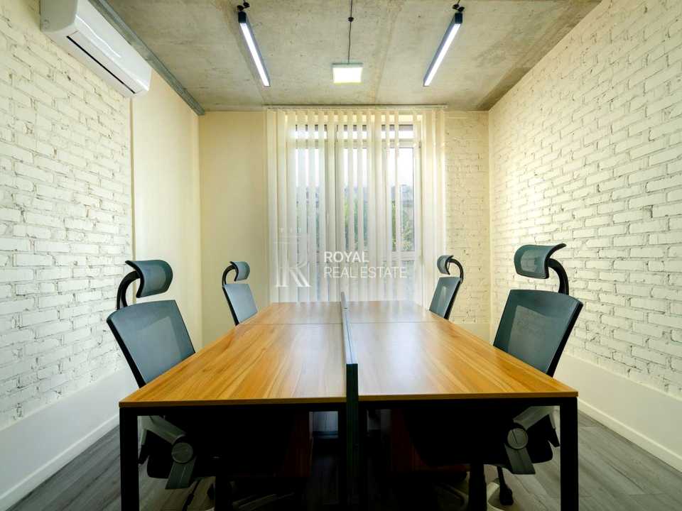 1878935741073980