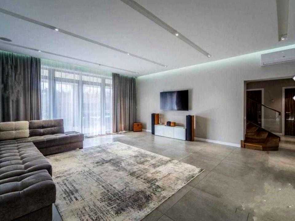 1878946702479314