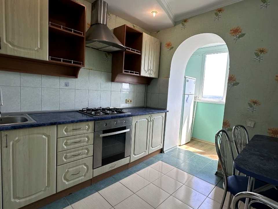 1878956878296334