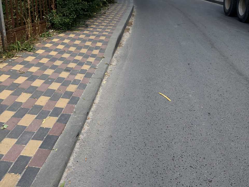 1878969547021097