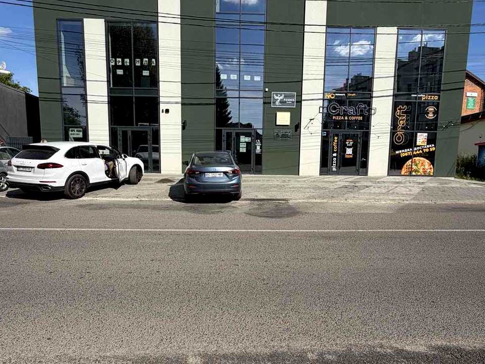 1879097582947782