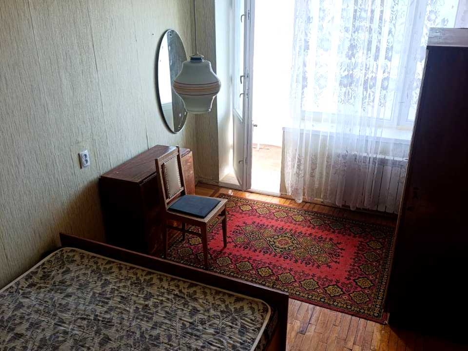 1879102617180862